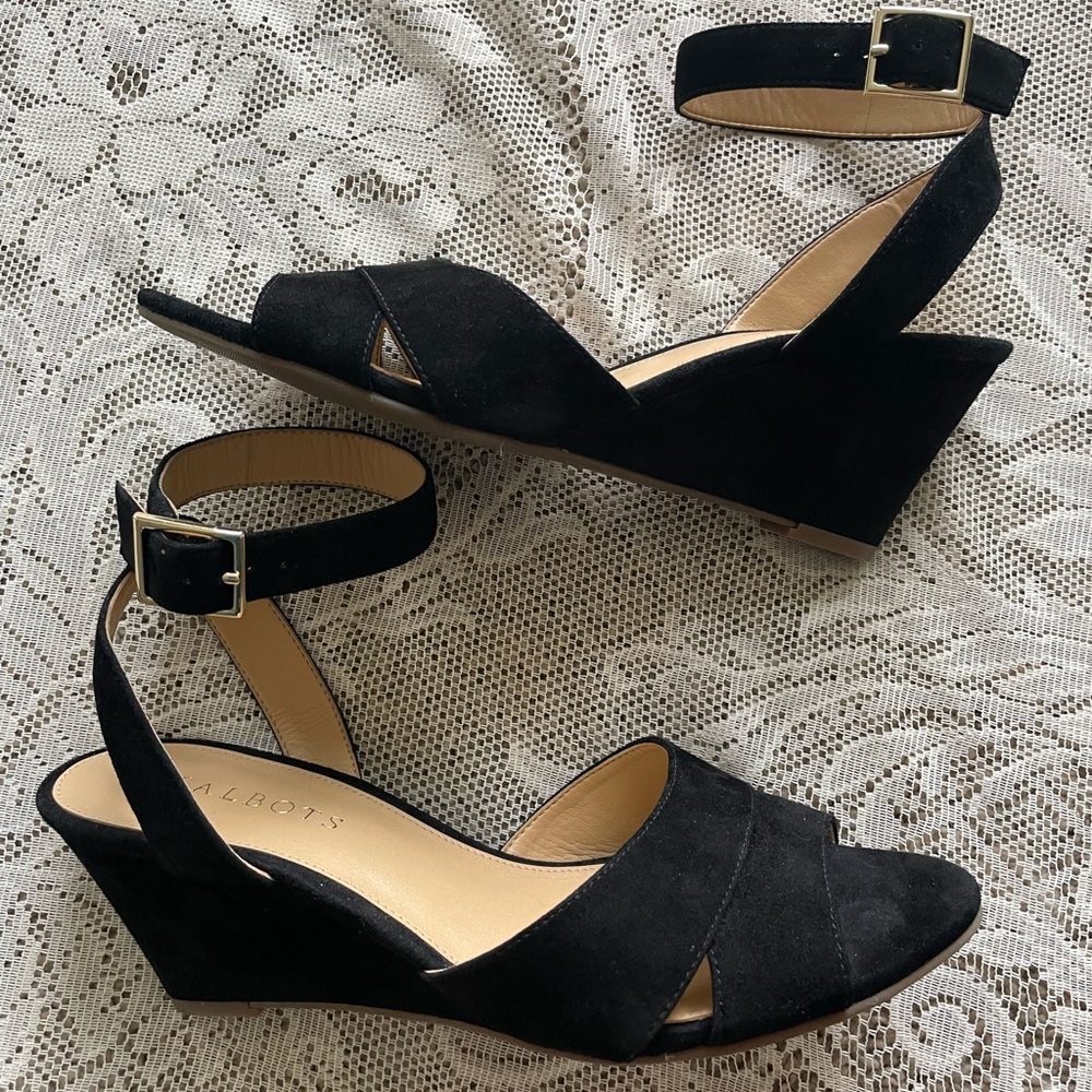 Talbots black Strappy suede wedges size 7.5